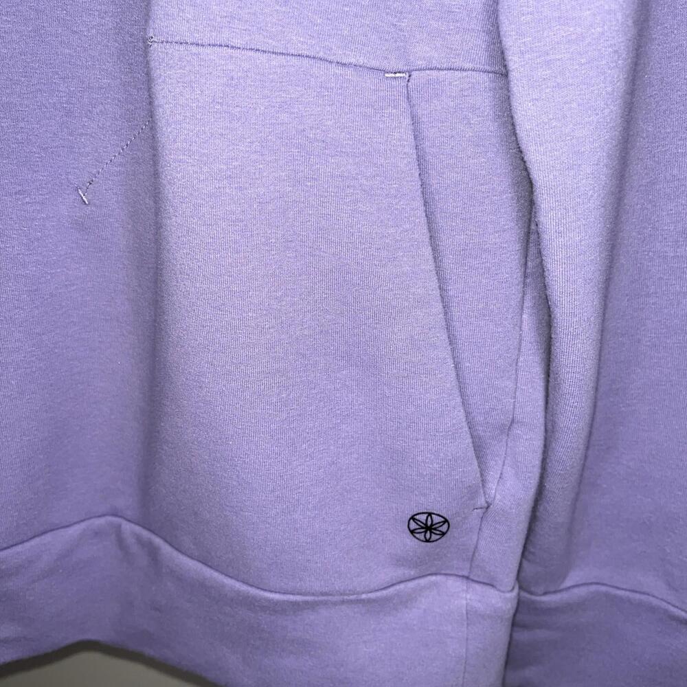 Gaiam Activewear Women’s Purple Hooded Sweatshirt Pockets Size Small - Picture 3 of 8